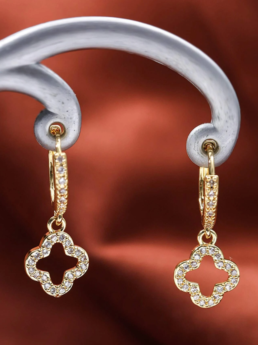 Rose Øredobber i Gull