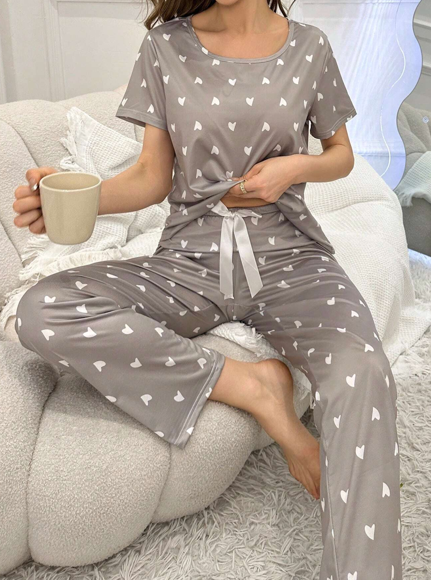 Cozy Hearts – T-skjorte & Bukse Pysjsett