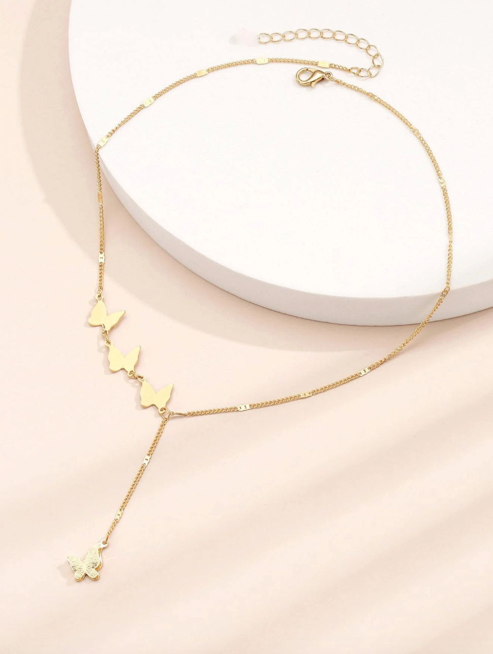 Flutter Cascade – Sommerfugl Kjede i Gull