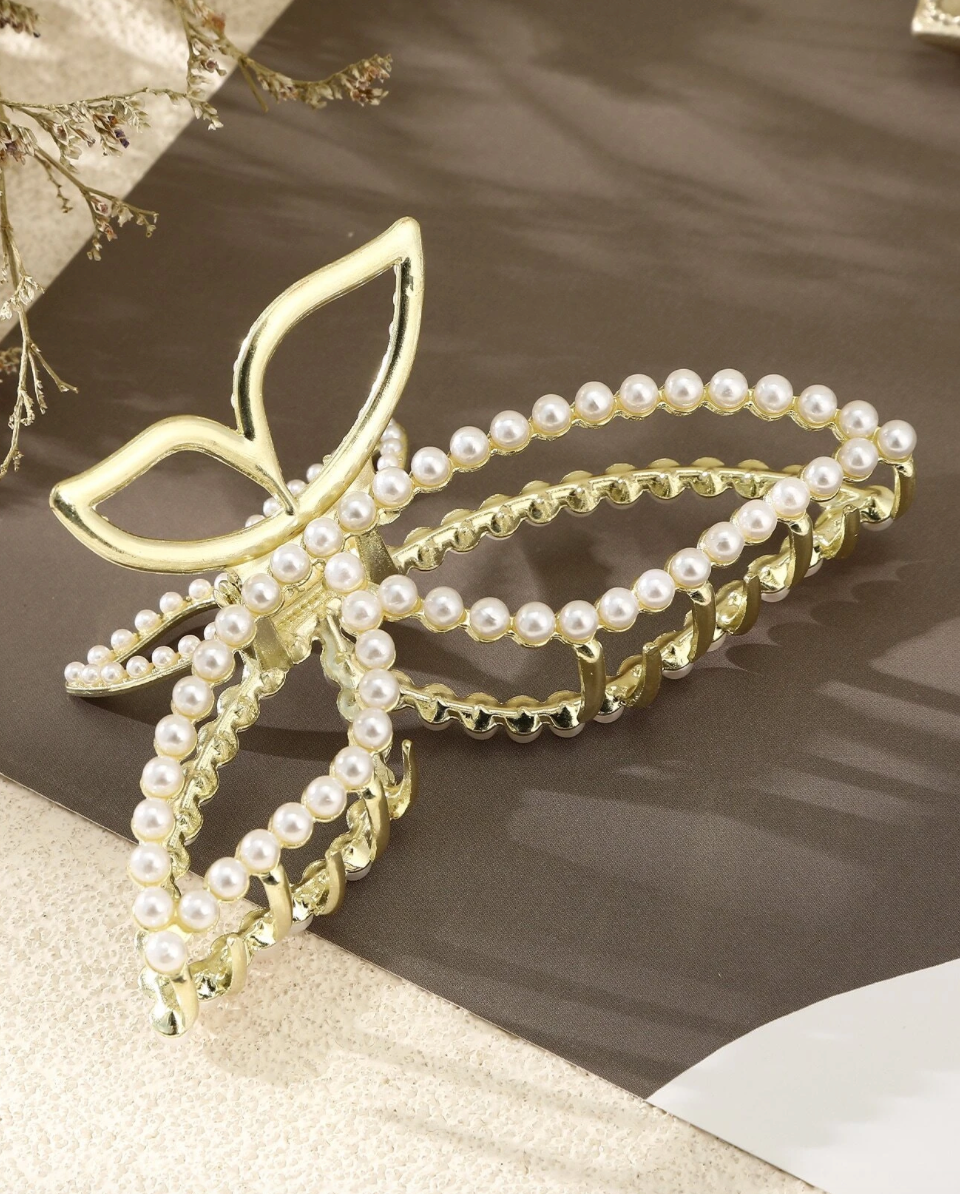 Ella Pearl Hair Clip