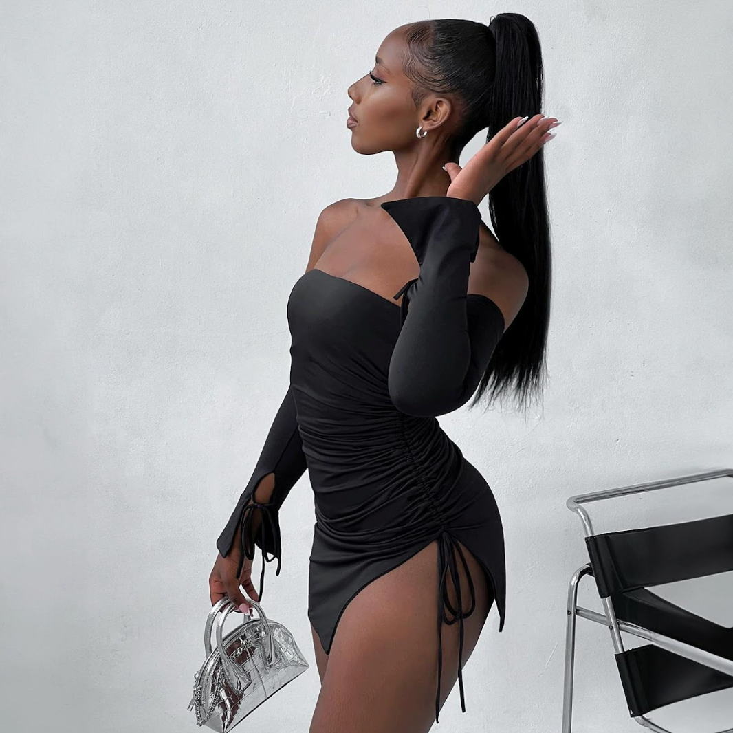 Elegant Off-Shoulder Minikjole