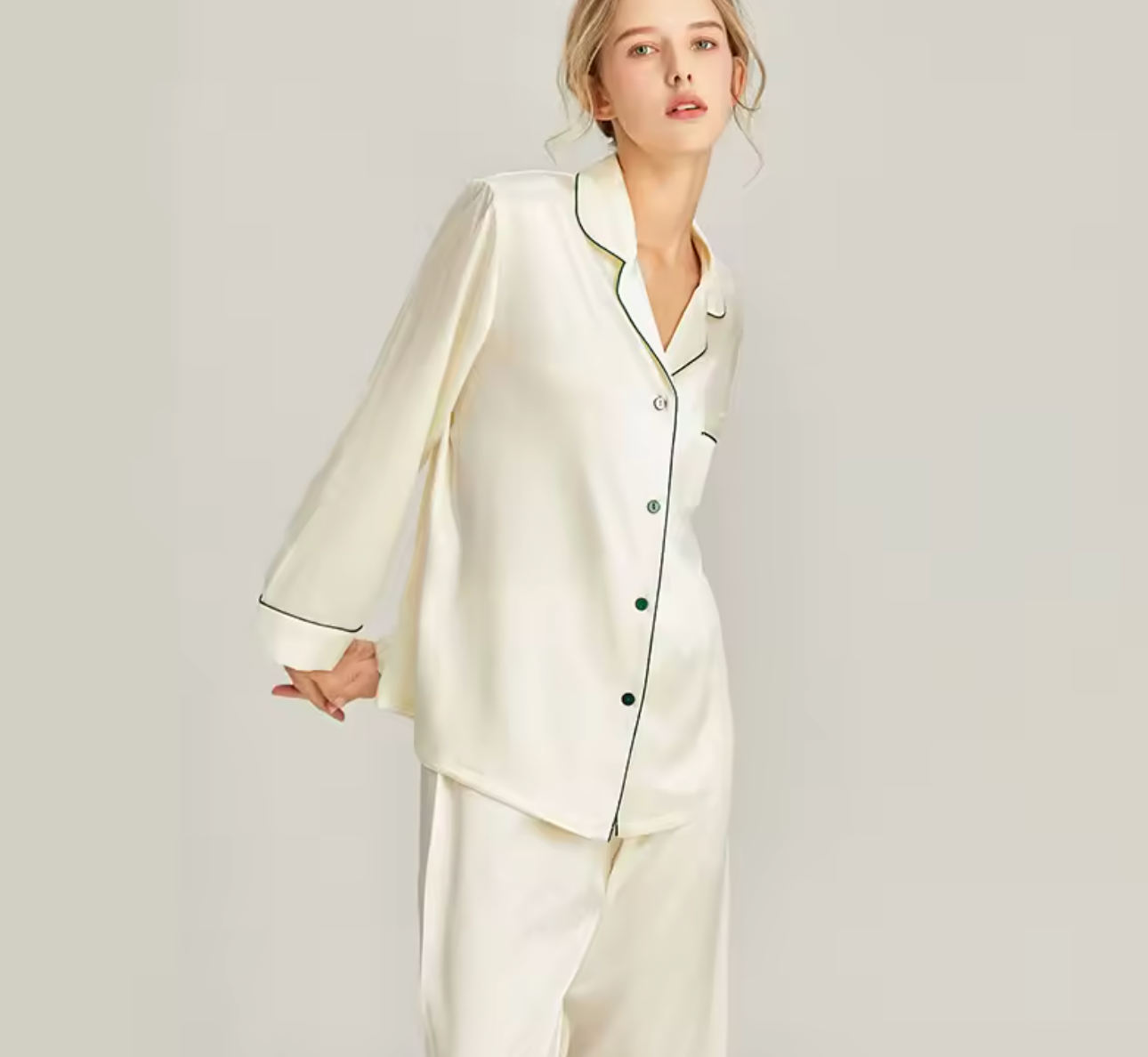 Amara Satin – Pyjamas Sett i Sateng