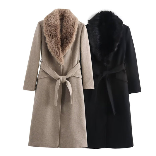 Divora Luxe Coat – Elegant Kåpe med Pelsfôr