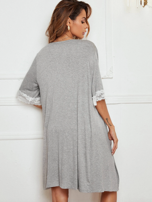 Grey Dream – Sove­kjole & Lett Kimono